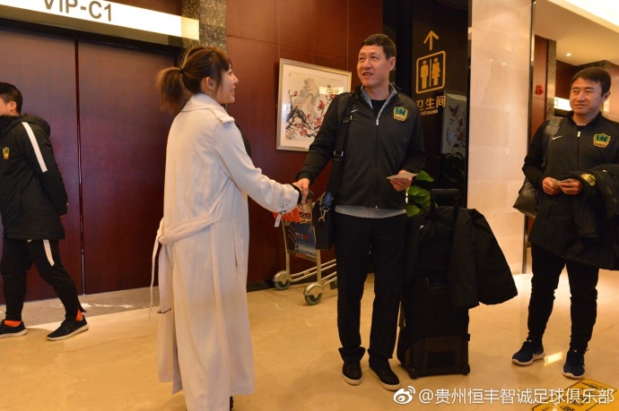 这部电影根据网球明星李娜的真实故事改编，讲述了这位传奇网球运动员30年来与网球相伴的故事